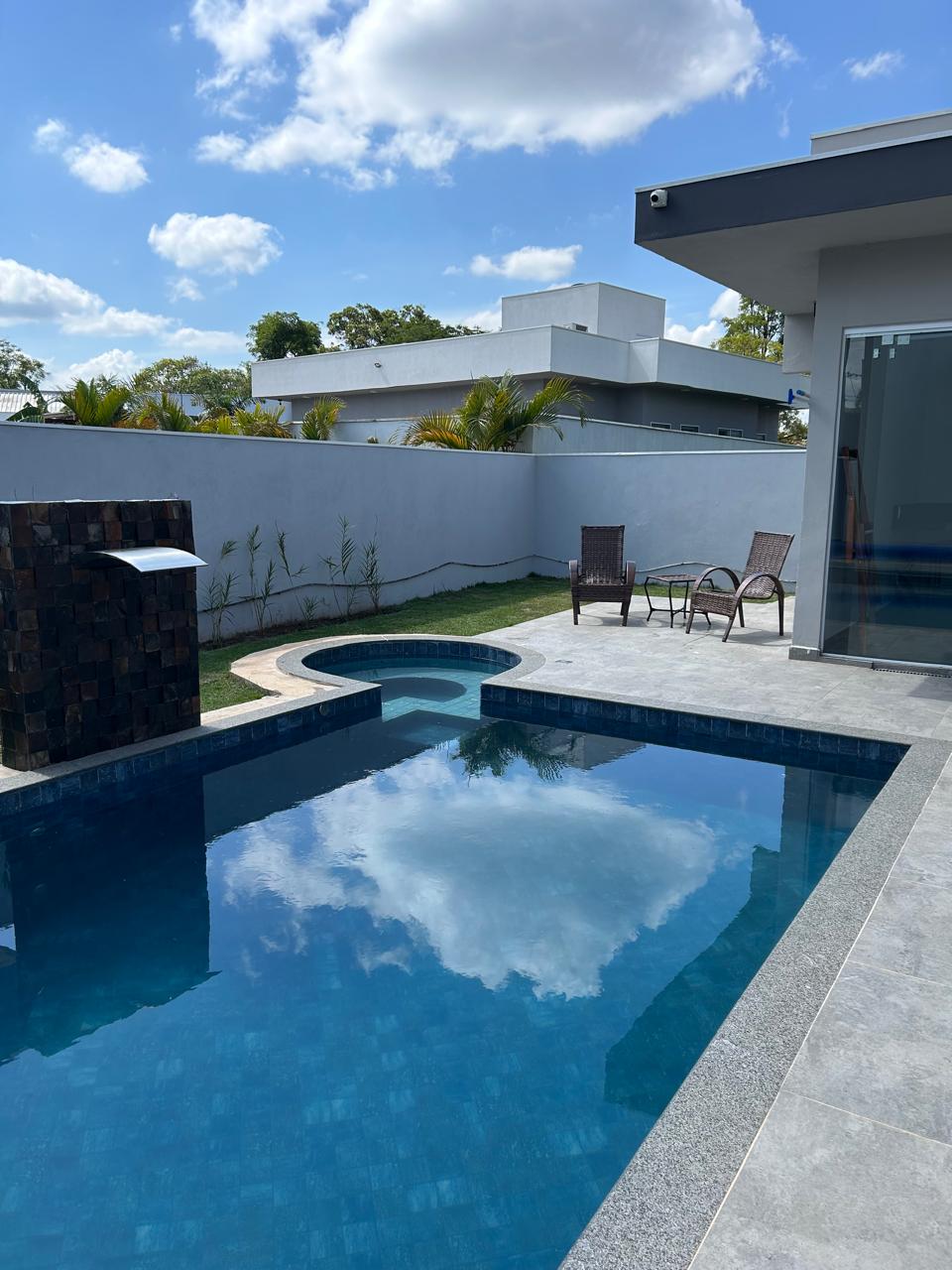 #56 - Casa para Locação em Pardinho - SP