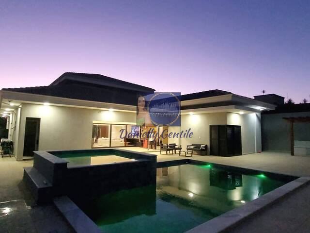 #14 - Casa para Venda em Botucatu - SP - 1